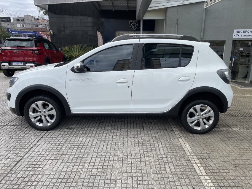 renault sandero 1.6 stepway 8v flex 4p automatizado 2016