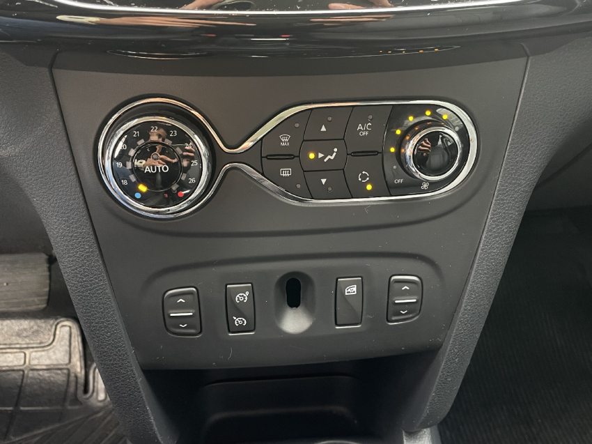 renault sandero 1.6 stepway 8v flex 4p automatizado 2016