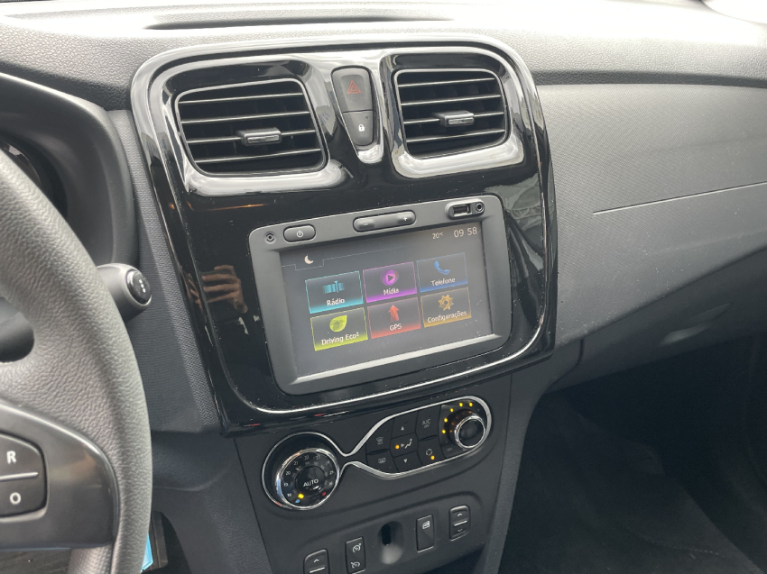 renault sandero 1.6 stepway 8v flex 4p automatizado 2016