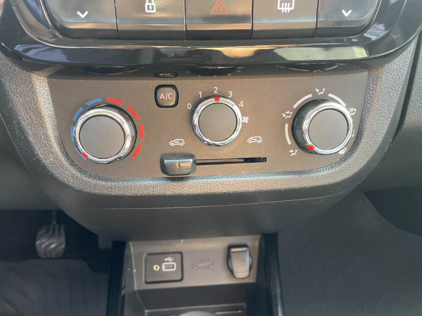 renault kwid 1.0 12v sce flex outsider manual 4p 2023