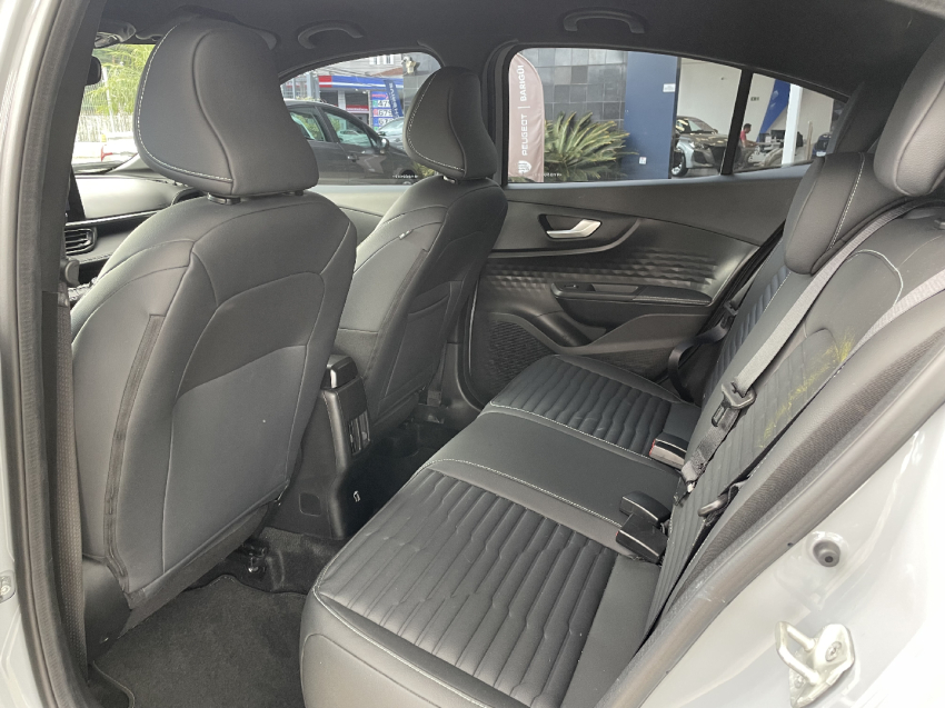 fiat fastback 1.3 turbo 270 flex abarth at6 4p automatico 2024