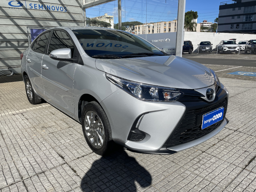 toyota yaris 1.5 16v flex sedan xs multidrive 4p automatico 2024