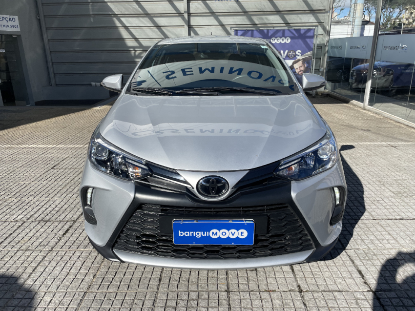 toyota yaris 1.5 16v flex sedan xs multidrive 4p automatico 2024