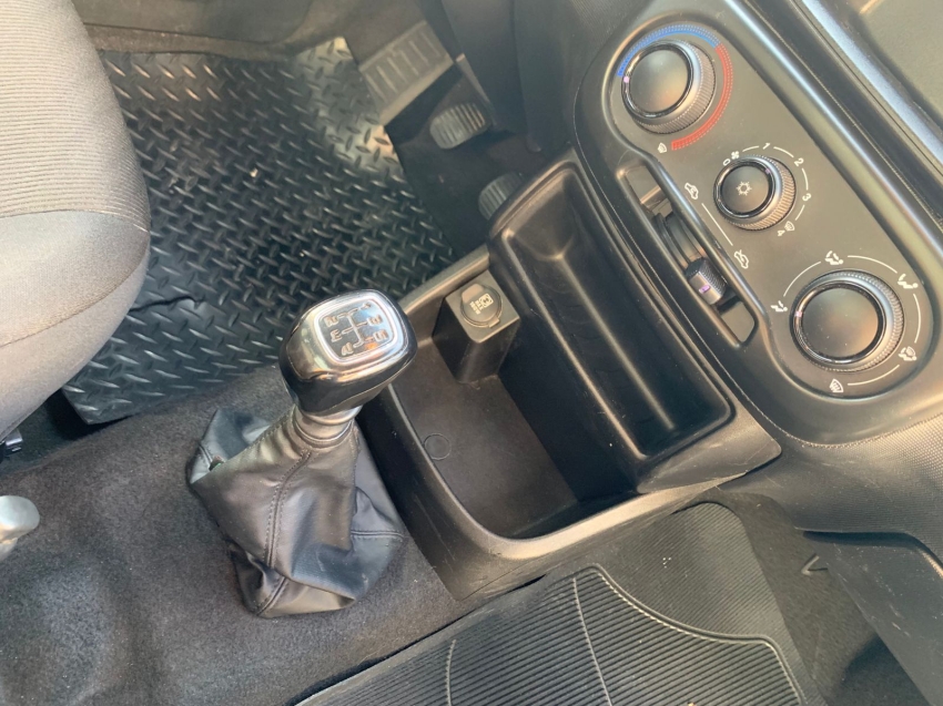 fiat strada 1.4 flex 2022