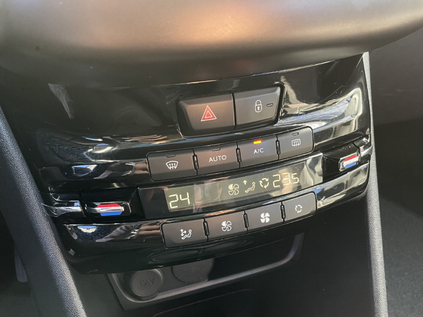 peugeot 2008 1.6 16v flex griffe 4p automatico 2020