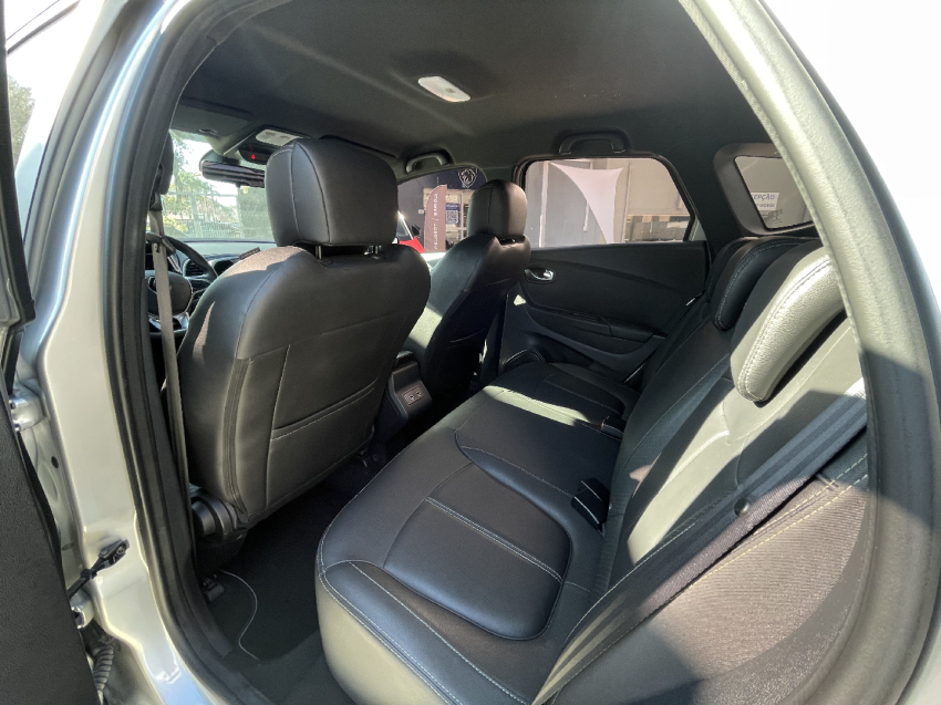 renault captur 1.3 tce flex intense x-tronic 4p automatico 2022