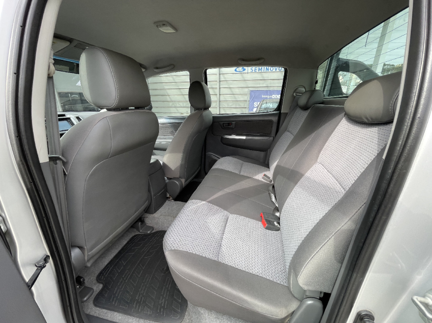 toyota hilux 2.7 std 4x4 cd 16v flex 4p manual 2013