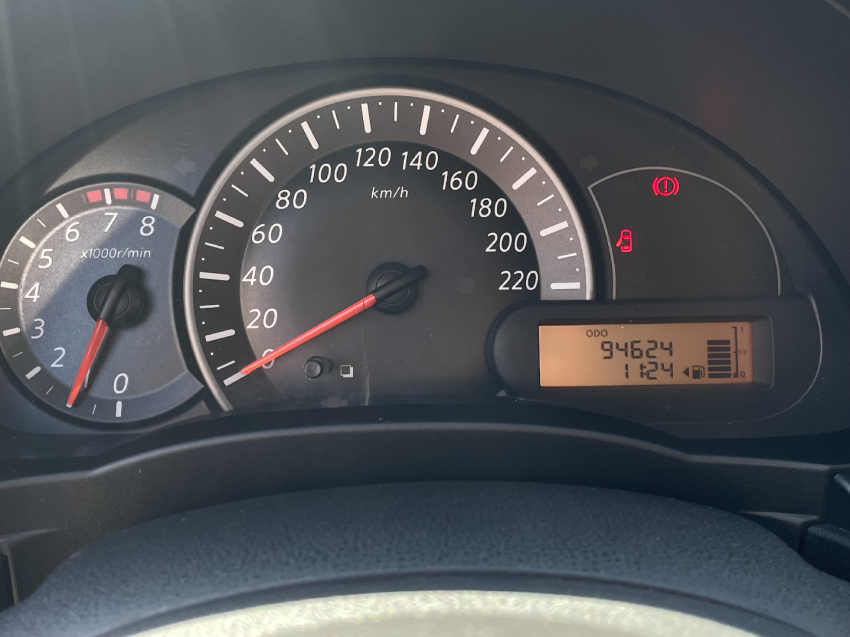 nissan march 1.0 active 16v flex 4p manual 2015