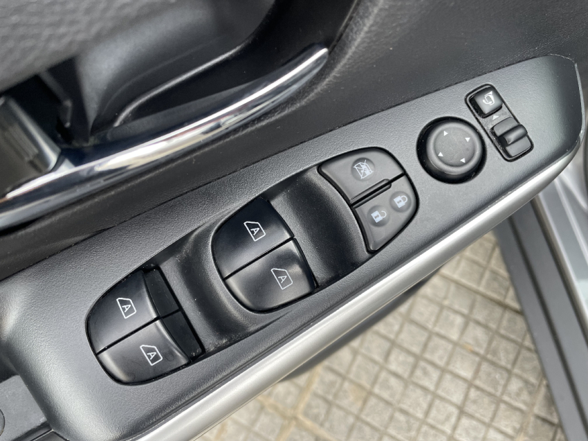 nissan kicks 1.6 16v flexstart sl 4p xtronic flex automatico 2019