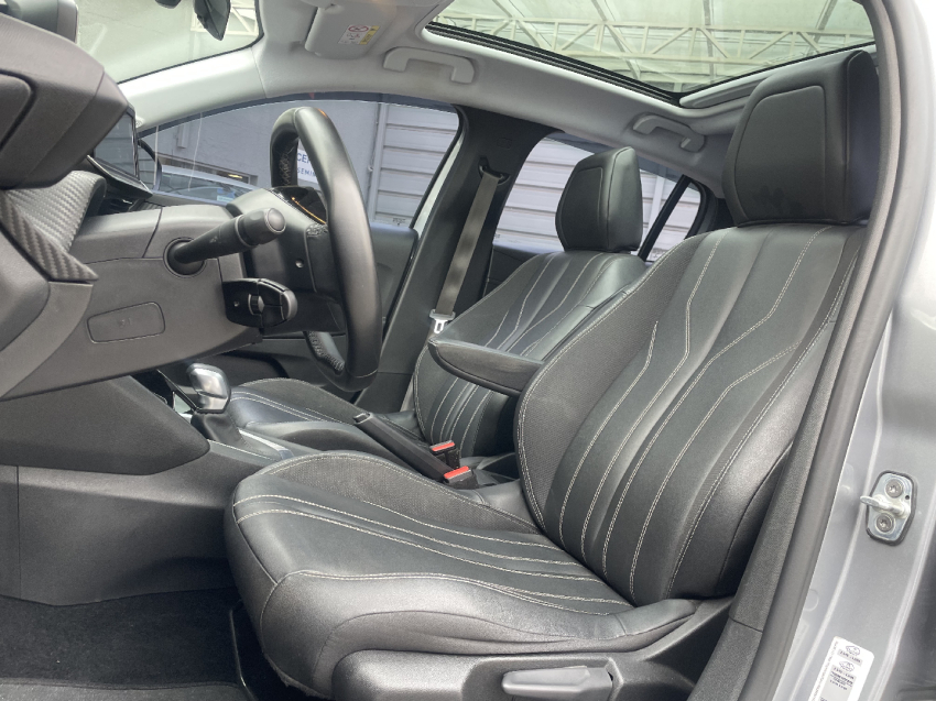 peugeot 208 1.6 16v flex griffe at6 4p automatico 2023