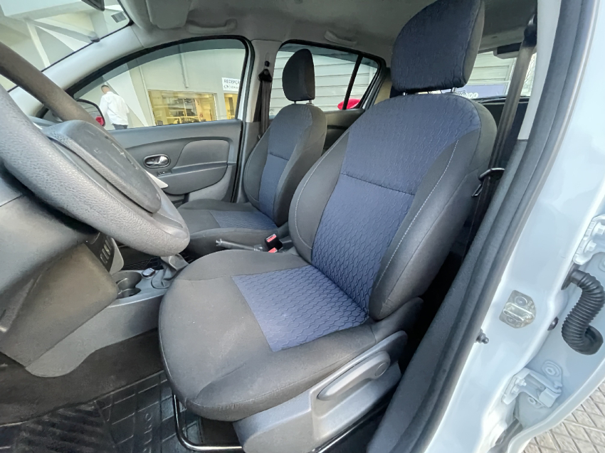 renault sandero 1.0 expression 16v flex 4p manual 2016
