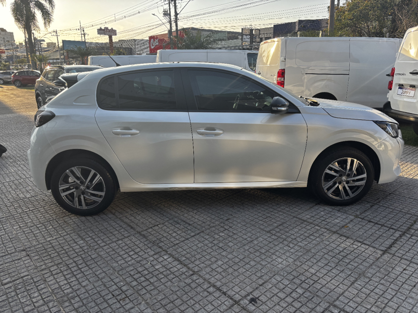 peugeot 208 1.6 16v flex griffe at6 4p automatico 2023