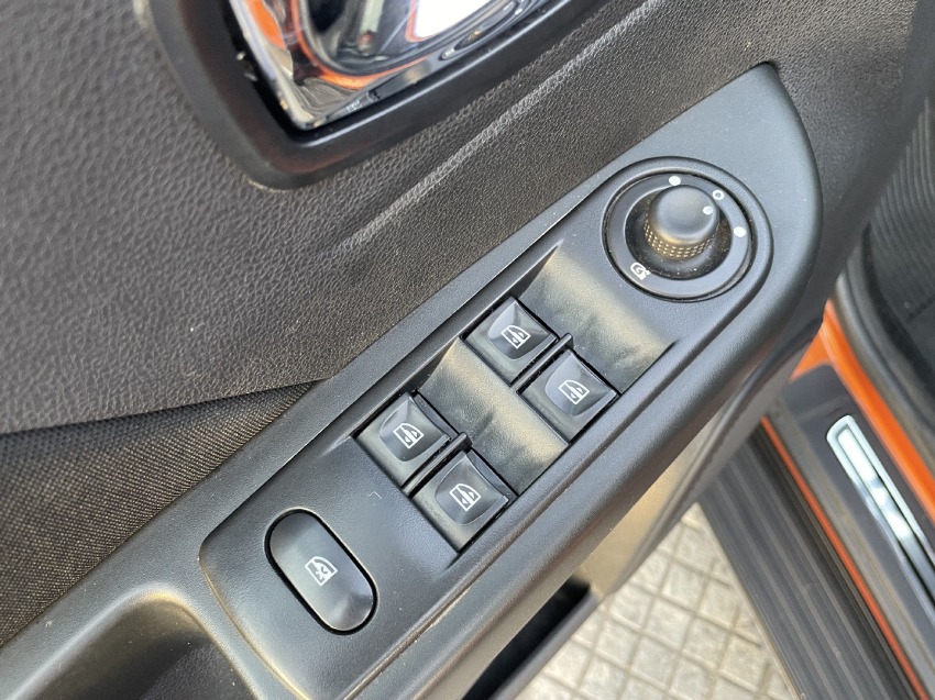 renault captur 1.6 16v sce flex zen manual 4p 2018