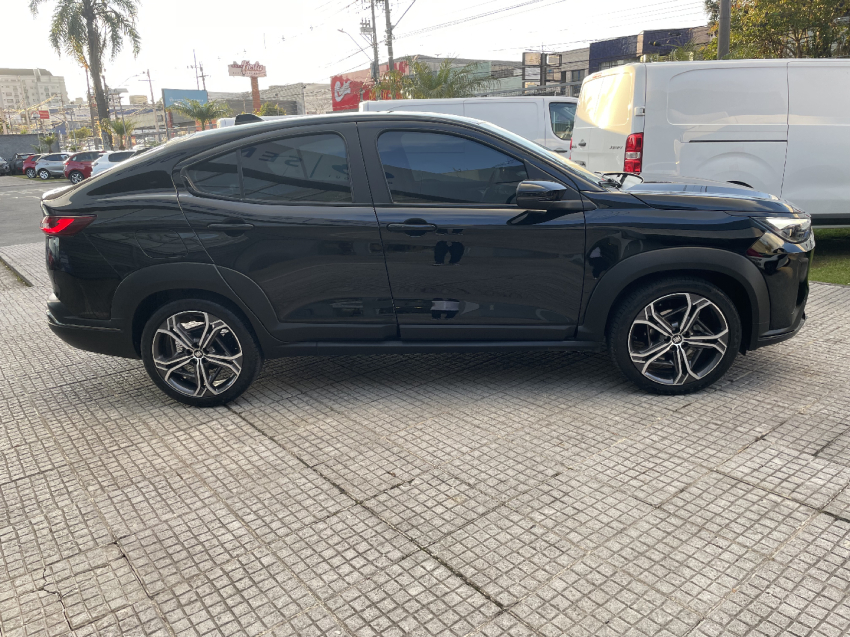 fiat fastback 1.0 turbo 200 hybrid impetus cvt hibrido 4p automatico 2025