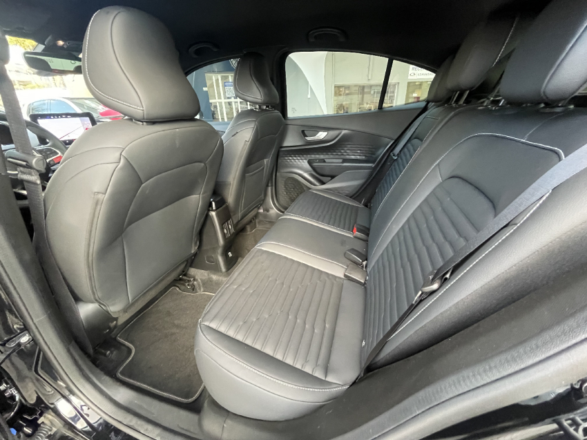 fiat fastback 1.0 turbo 200 hybrid impetus cvt hibrido 4p automatico 2025