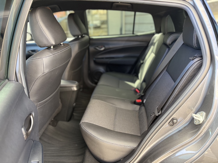toyota yaris 1.5 16v flex xs multidrive 4p automatico 2025