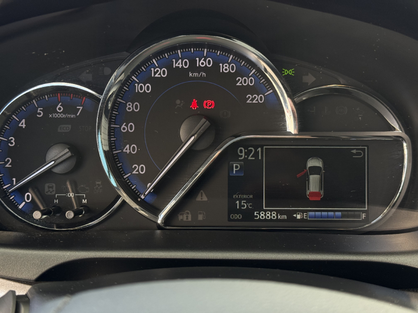 toyota yaris 1.5 16v flex xs multidrive 4p automatico 2025