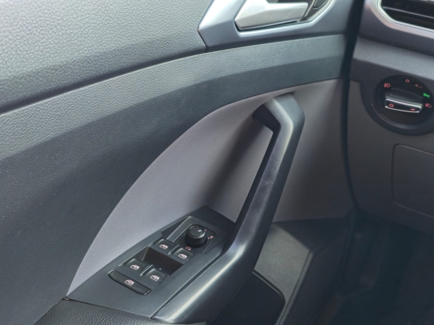 volkswagen t-cross 1.0 200 tsi total flex automatico 4p 202317