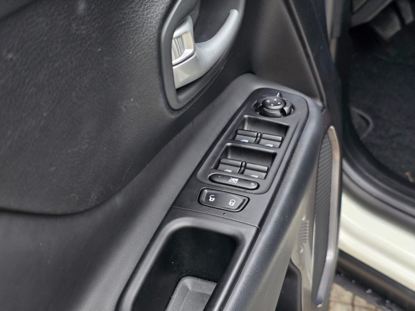 jeep renegade 1.3 t270 turbo flex longitude at6 4p automatico 202510