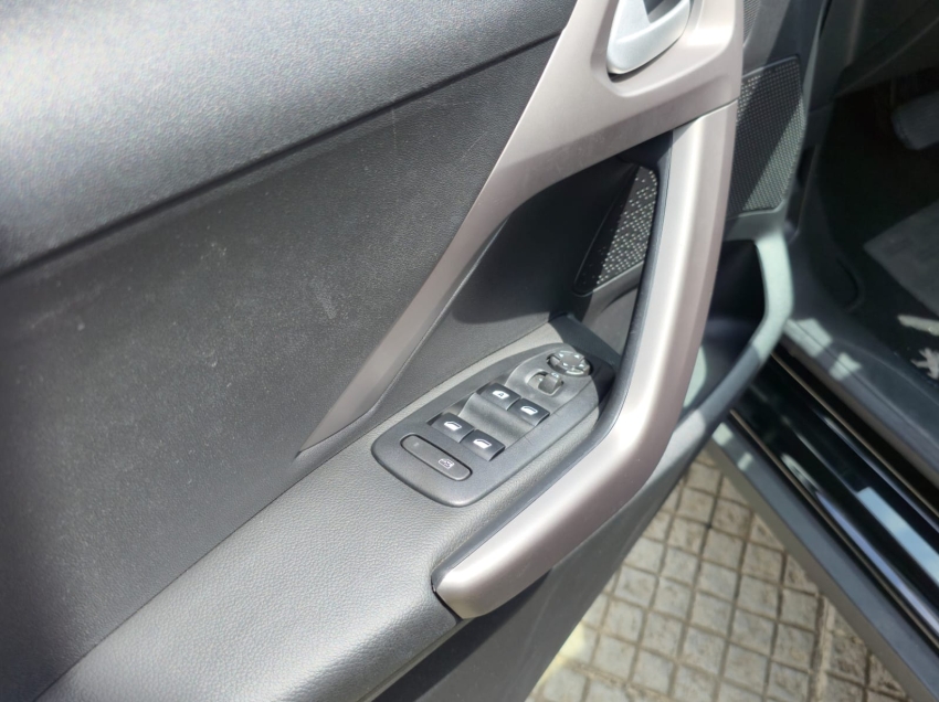 peugeot 2008 1.0 turbo 200 flex allure cvt 1.6 4p automatico 202418