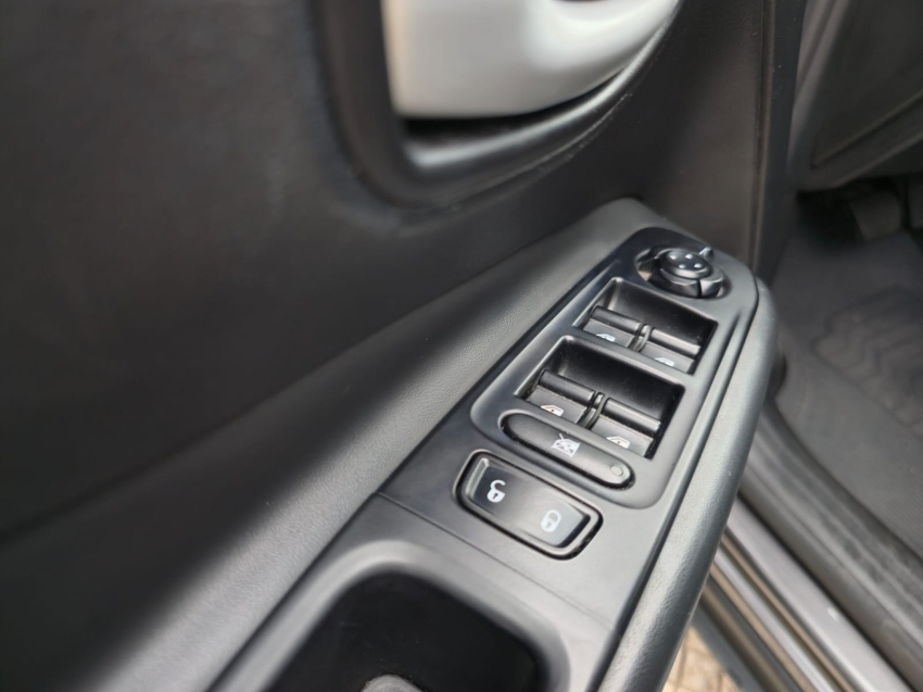 jeep renegade 1.3 t270 turbo flex longitude at6 4p automatico 202315