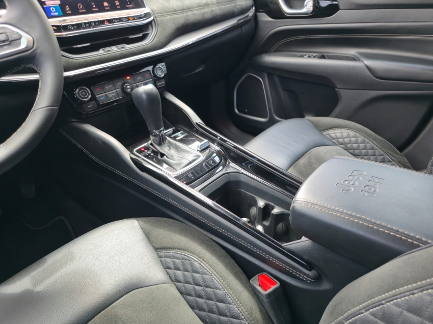 jeep commander 2.0 hurricane 4 turbo gasolina blackhawk at9 4p automatico 202512