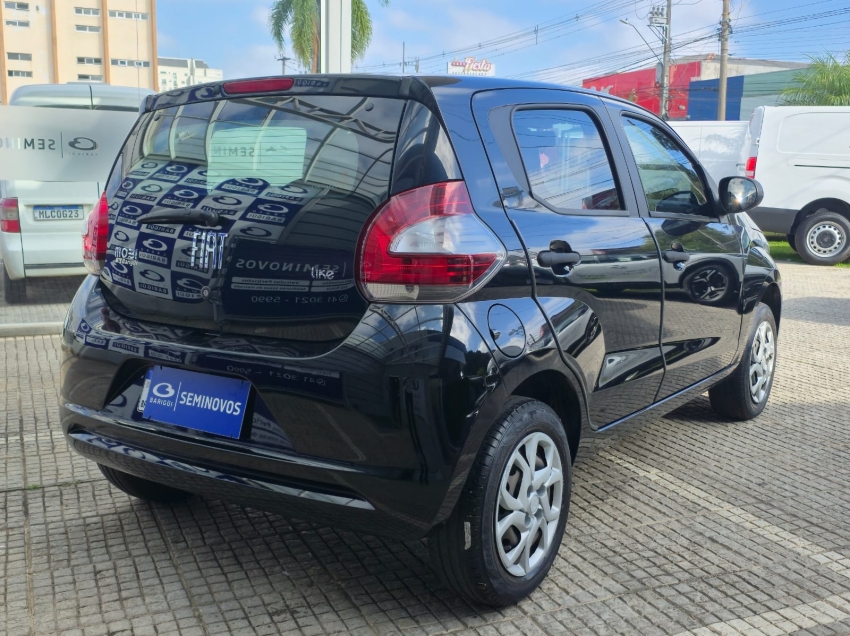 fiat mobi 1.0 evo flex like. manual 4p 20202