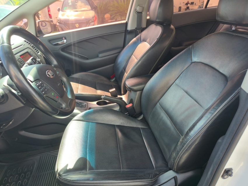 kia cerato 1.6 sx 16v flex 4p automatico 201613