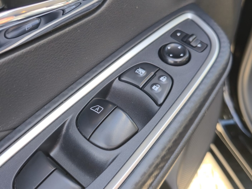 nissan versa 1.6 16v flex exclusive xtronic 4p automatico 202317