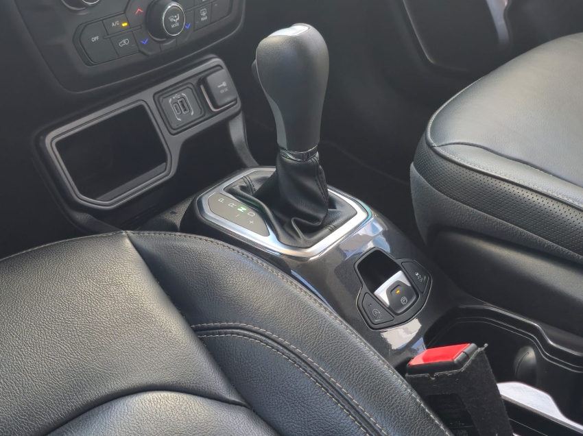 jeep renegade 1.3 t270 turbo flex longitude at6 4p automatico 202210