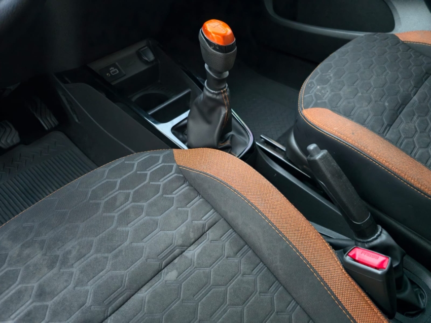 renault kwid 1.0 12v sce flex outsider manual 4p 202015
