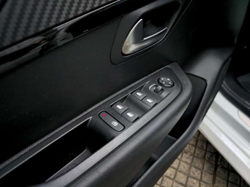 peugeot 208 1.0 firefly flex style manual 4p 202413