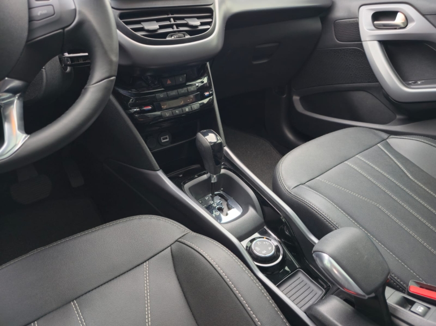 peugeot 2008 1.6 16v thp flex griffe 4p automatico 202210
