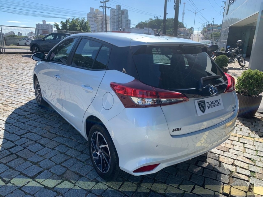 toyota yaris 1.5 16v flex xls connect multidrive 2023