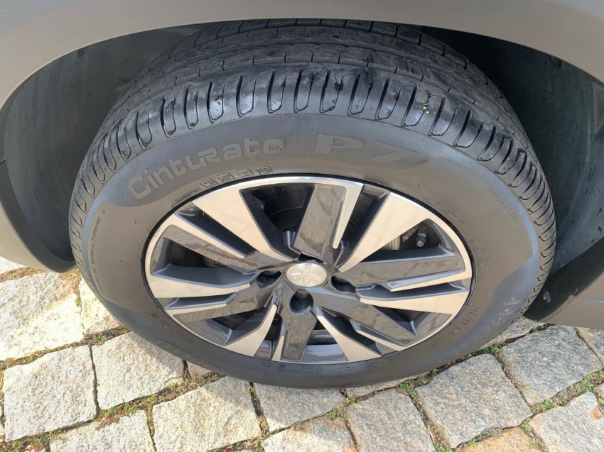peugeot 2008 1.6 16v thp flex griffe 4p automatico 2023