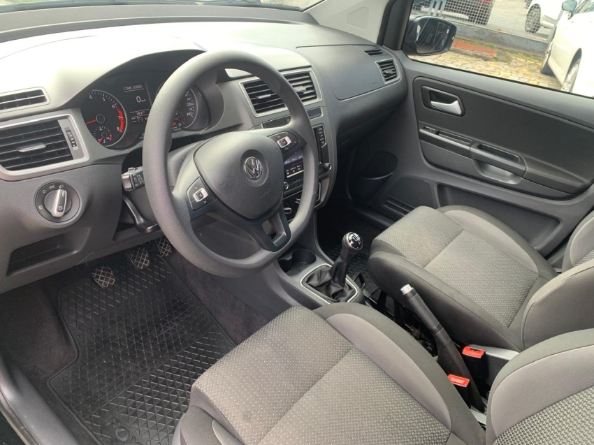 volkswagen fox 1.6 msi total flex connect 4p manual 2021