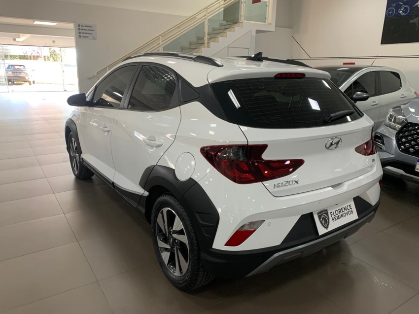 hyundai hb20x 1.6 16v flex evolution automatico 4p 2021