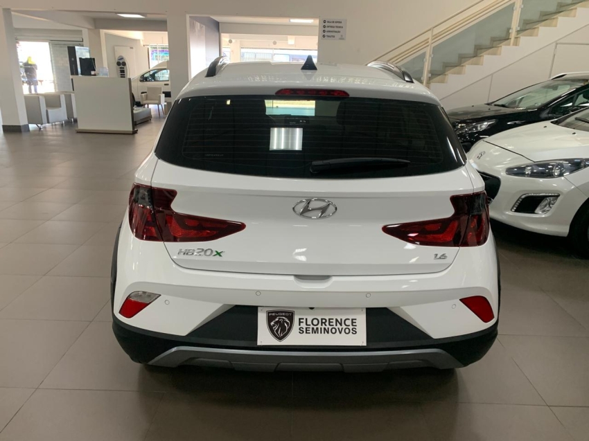 hyundai hb20x 1.6 16v flex evolution automatico 4p 2021
