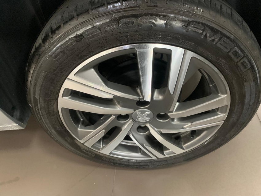 peugeot 208 1.6 16v flex allure at6 4p automatico 2022
