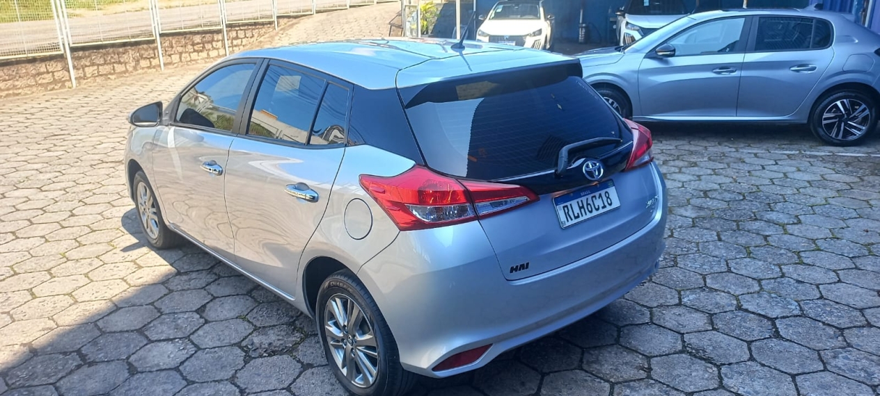 toyota yaris 1.5 16v flex xl plus connect multidrive 4p automatico 20214