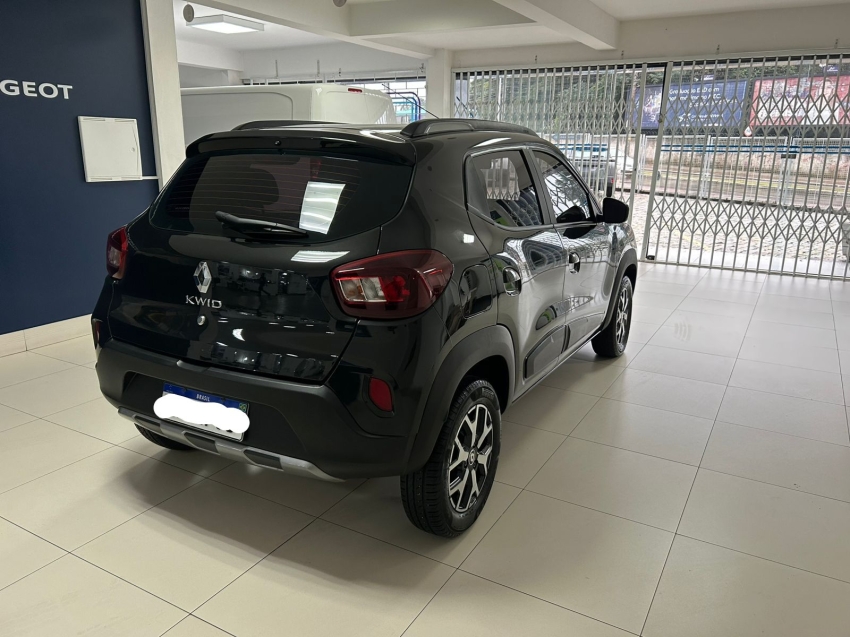 kwid outsider 1.0 22/233