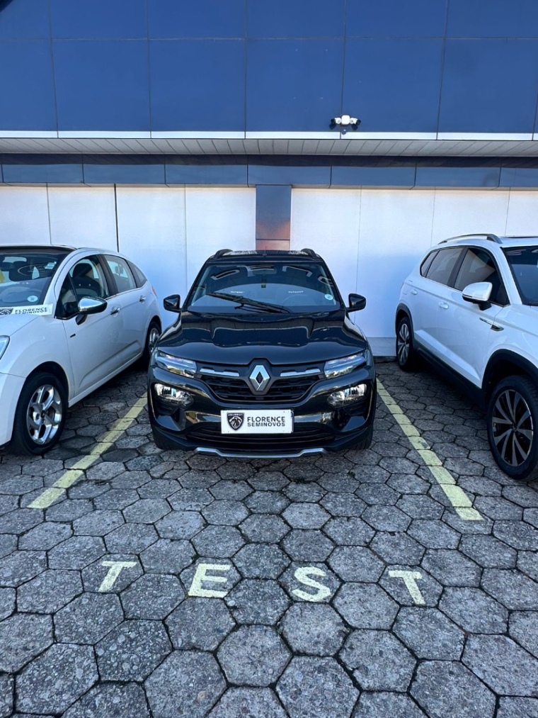 kwid outsider 1.0 22/23