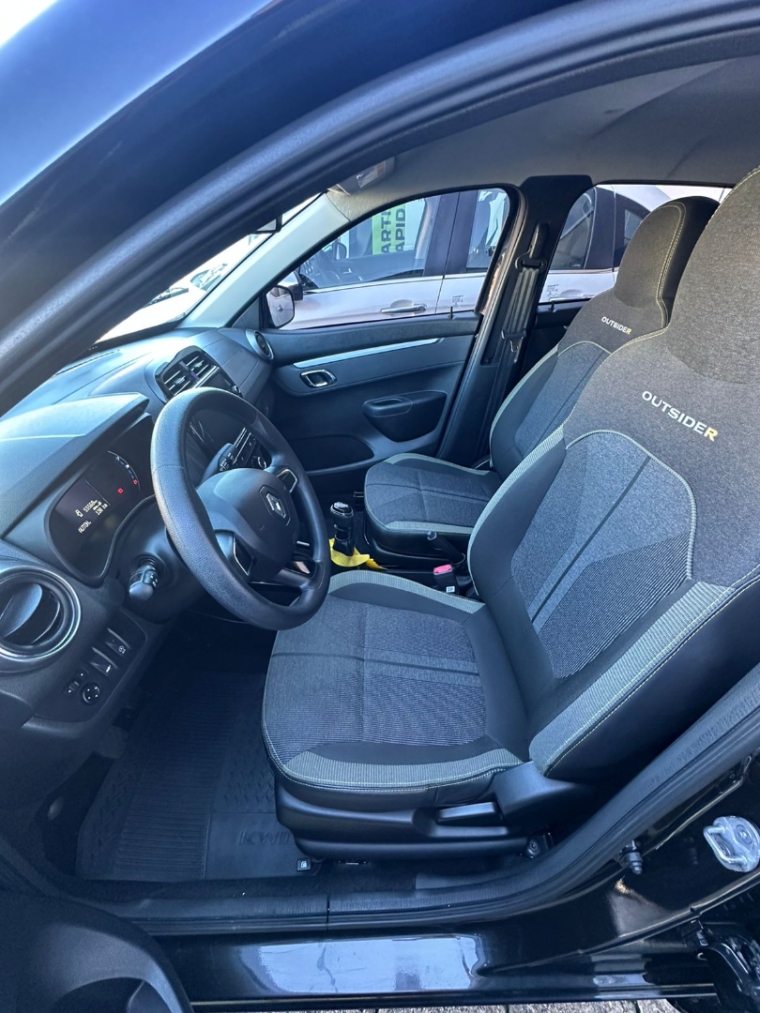 kwid outsider 1.0 22/232