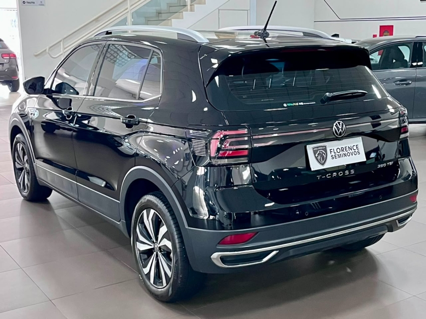 volkswagen t-cross 1.4 250 tsi total flex highline automatico 4p 20245