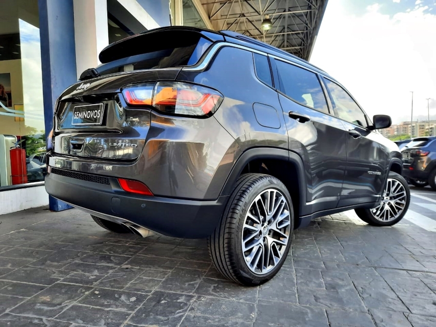 jeep compass 1.3 t270 turbo flex limited at6 2024 jeep compass 1.3 t270 turbo flex limited at6 2024