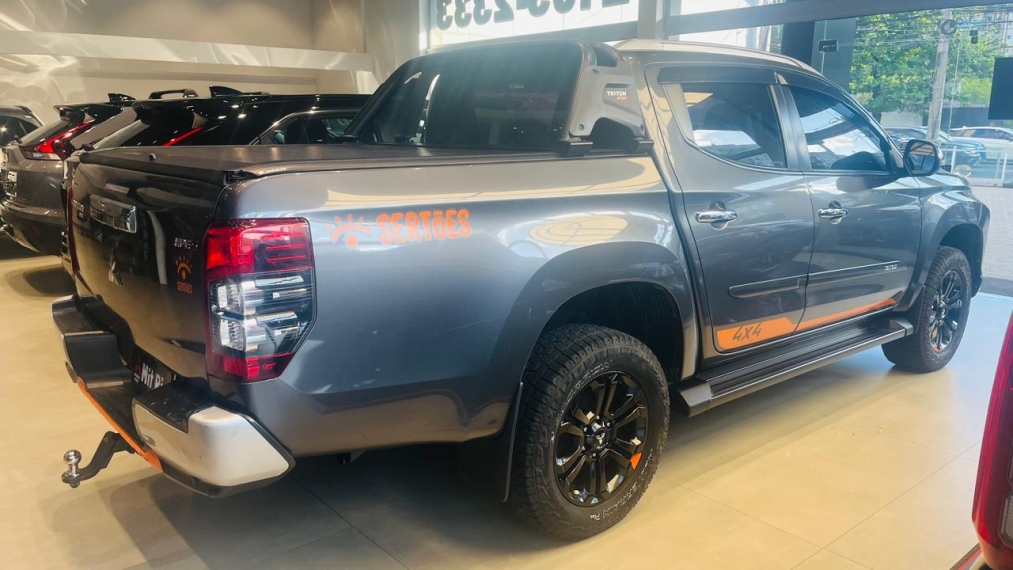 mitsubishi l200 triton 2.4 16v turbo diesel sport hpe sertoes cd 4p 4x4 automatico 2022 mitsubishi l200 triton 2.4 16v turbo diesel sport hpe sertoes cd 4p 4x4 automatico 2022