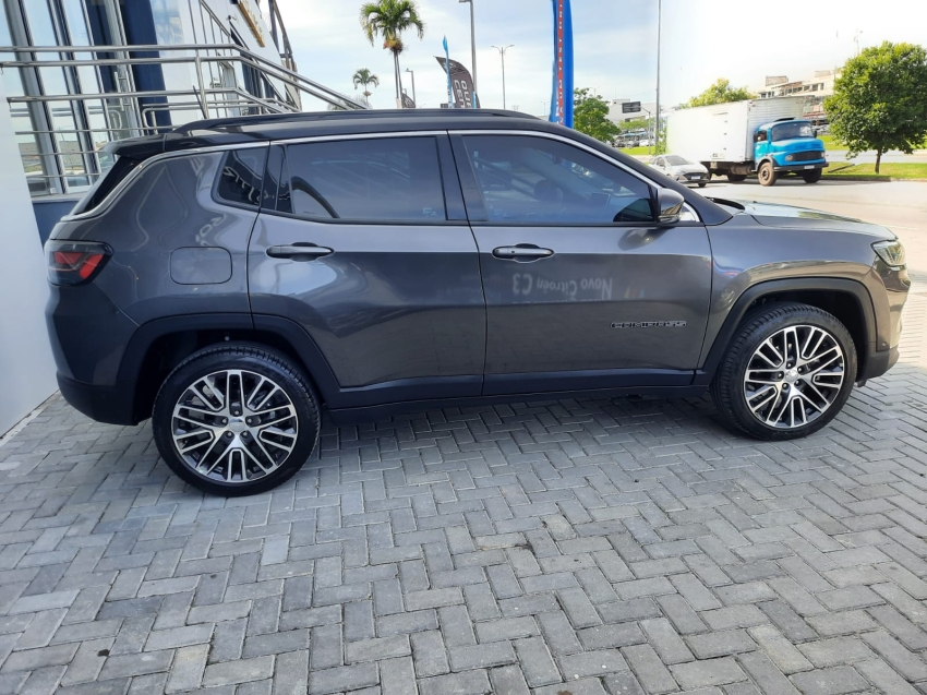 jeep compass 1.3 t270 turbo flex limited at6 4p automatico 2023 jeep compass 1.3 t270 turbo flex limited at6 4p automatico 2023