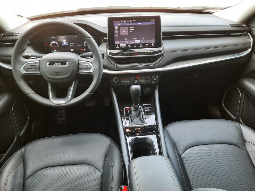 jeep compass 1.3 t270 turbo flex limited at6 4p automatico 2023 jeep compass 1.3 t270 turbo flex limited at6 4p automatico 2023