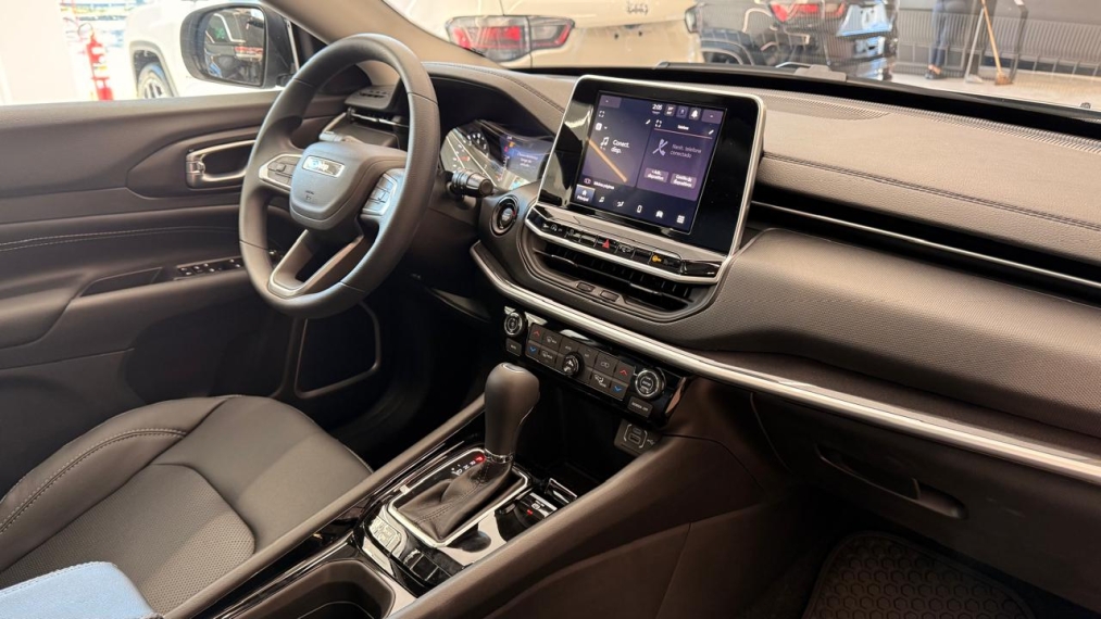 jeep compass 1.3 t270 turbo flex sport at6 4p automatico 2025 jeep compass 1.3 t270 turbo flex sport at6 4p automatico 2025