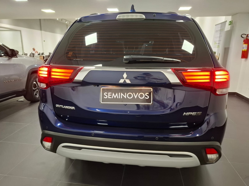 mitsubishi outlander 3.0 mivec v6 gasolina hpe-s awd automatico 4p 2020 mitsubishi outlander 3.0 mivec v6 gasolina hpe-s awd automatico 4p 2020